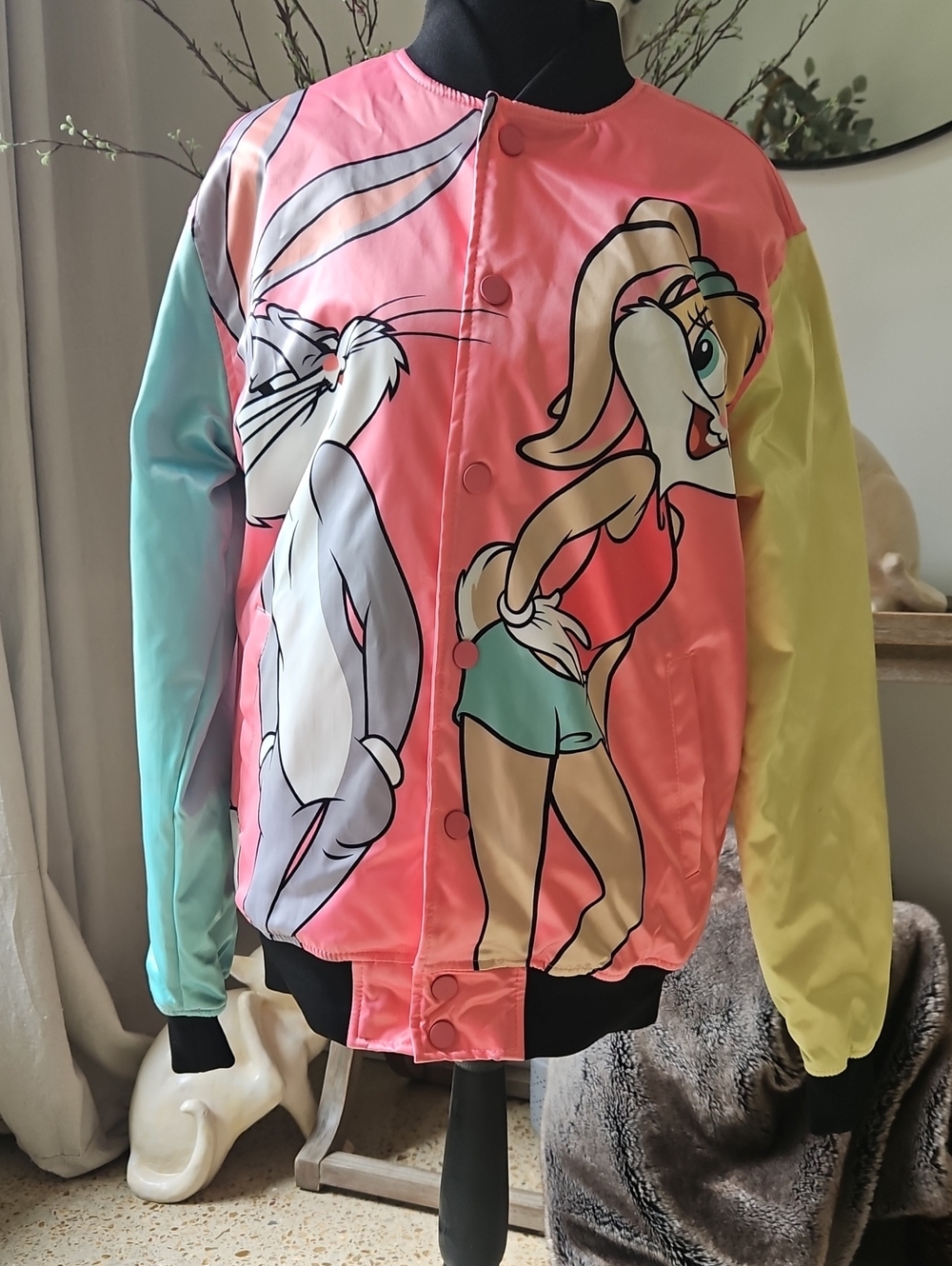 Warner Bros.Vintage Looney Tunes Pink and Black Logo Jacket. Size S